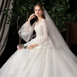2025 New Court Bridal Shoulder Hepburn Thin Lace Super Fairy Dream Long Tail Wedding Dress HZ0517