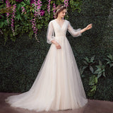 Korean Light Wedding Dress 2026 New Bride Simple Super Xian Hepburn V Studio Shooting Small Tug Tail Thin HZ0517