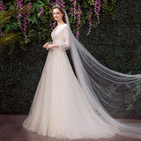 Korean Light Wedding Dress 2026 New Bride Simple Super Xian Hepburn V Studio Shooting Small Tug Tail Thin HZ0517