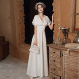 French Light Wedding Dress Women's New Deep V-Neck White Simple French-Style Faucet Large-Size Temperament Banquet Dress HZ0517
