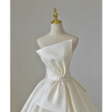 The Main Wedding Dress New Breast-Meared Densate Face Thin French Hepburn Big Tail Bridal Bridal Den High-End Ceremony Wedding Dress HZ0517