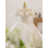 The Main Wedding Dress 2026 New French Bridal Small Simple Atmosphere Shoulder Retro Tail Wedding Dress HZ0517