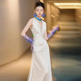French Hanging Neck Light Wedding Dress 2026 New Temperament V Collar High-End Niche Denswear Fading Engagement Dress Dress HZ0517
