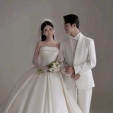 Outdoor Brao Photo Long Tailings Of The New Wedding Studio Theme Photography Dress Couple Dress Korean Version Of The White Lawn HZ0517
