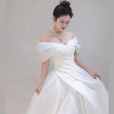 French One-Word Shoulder New White Yarn Yarn Bridal Small High Quality Light Wedding Dress HZ0517