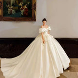 One-Word Shoulder-Senior Shading Main Wedding Dress 2025 New Bridal High-Quality Feeling In The Escape Princess Tail Out Of The Door Light Yarn HZ0517