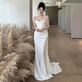 French Brae Light Wedding Dress 2026 New Bride Simple Fascling High-End Feeling Go Out Yarn Fishtail White Dress Dress HZ0517