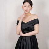 French Light Wedding Black Stite Hepburn Style Studio Theme Couple Take A Picture Of A Word Shoulder Certificate Registration Small Dress HZ0517