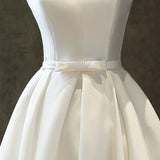Small Dress Woman 2026 New Temperament Graduation Party Dress Short White Registration Travel Photo Wedding Dress HZ0517