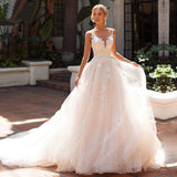 Light Wedding Dress 2026 New Temperament Shoulder Deep V-Necked Lace Elegant Body-Tailed Bridal Wedding Dress HZ0517