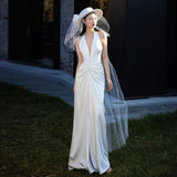 French Light Wedding Dress Bride Simple Temperament Of The Fascling Stern V. Collar Pat The Yarn White Hanging Neck-Lout Dress HZ0517