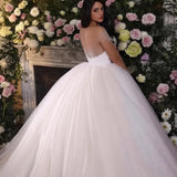 2026 New Wedding Dress Light Luxury Dream Princess Wind Tail Heavy Industry Light Spong Skirt Bridal Dress HZ0517