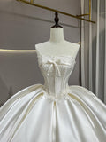 White Chest-Spewing-Faced Main Wedding Dress Bride 2026 Spring New Light Luxury Niche Tailings Go Out Yarn HZ0517