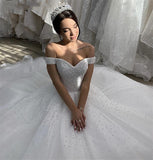 V Collar Fish Tail White Lace Shoulder Small Tail Heavy Industry Main Wedding Dress Supply HZ0517