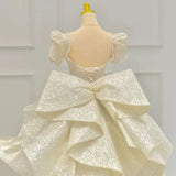 French Retro V-Neck Wedding Dress Bride 2025 New Fugitive Princess High Texture Big Tail Yarn HZ0517