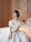 One-Word Shoulder Light Wedding Dress 2026 New Bridal Densine Out Of The French Style Simple Tail Welcome Yarn HZ0517