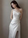 Scenic Light Wedding Dress Super Xiansen Small Tailed Bride Simple French Engagement Temperament Go Out To Welcome Dress Summer HZ0517