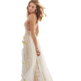 2025 New Slings Light Wedding Dress Sexy V-Neck Sleeveless Lace Wedding Dress HZ0517