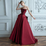 French Wine Red Main Wedding Dress 2026 New Bridal Retro Court Fading Brao Tug-Tailed Evening Dress HZ0517