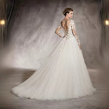Long-Sleeved Wedding Dress 2025 New Princess Ponpong Skirt Retro Lace Slimy Naked Tail HZ0517