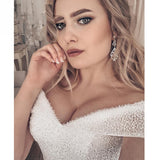 Spring 2026 New Word Shoulder Long Tail Physical Shop Owner Wedding Dress White HZ0517