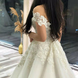 One-Word Shoulder Lace Wedding Dress Wedding Dress French Court Style Wedding Dress 2026 New White Thin Wedding Dress HZ0517
