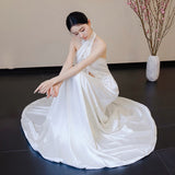 French Hanging Neck Light Wedding Dress 2026 New Small Luxury Dress Fish Tail Welcome Engagement Yarn HZ0517