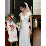 French At Large Princess Light Wedding Dress Go Out Light Luxury Niche Set Of Noodles Hanging Neck Simple License Dress Small HZ0517