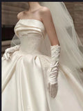 Wedding Dress Dress Woman 2025 New Bridal Heavy Industry Luxury Long Tail Smear High Texture Out Of The Yarn HZ0517