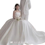 Outdoor Brao Photo Long Tailings Of The New Wedding Studio Theme Photography Dress Couple Dress Korean Version Of The White Lawn HZ0517