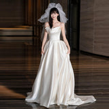 French-Style Densate Light Wedding Dress Bride 2026 New Niche High-End Simple Boobs White Tailing Dress HZ0517