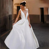 Wedding Temperament Elegant A-Shaped Wedding Dress Bow Sleeveless Bride Sexy V-Necked Bareback New Wedding Dress Lace HZ0517