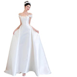 French One-Word Shoulder Light Wedding Dress Bride High-End Feeld With Simple White Yarn Tail Engagement Welcome Dress HZ0517
