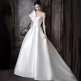 Korean-Style Densted Simple Light Wedding Dress New Small Bride Goes Out To Greet The Family HZ0517