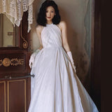 Hang Neck Wedding Temperament Retro Style Small Bride French Bare Back Thin Marriage Yarn Temperament Small Tail HZ0517
