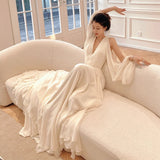 New Chinese Morning Dress Wedding Wedding Engagement Toast Dress Mori Hanging Neck Seaside Travel Shot Wedding Dress HZ0517