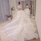 The Main Wedding Dress 2026 Spring New Bride A Word Shoulder Temperament Small Tailer Dream Super Fairy Go Out Yarn HZ0517
