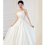 The Main Wedding Dress New Breast-Meared Densate Face Thin French Hepburn Big Tail Bridal Bridal Den High-End Ceremony Wedding Dress HZ0517