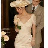 French Light Wedding Dress A Word Of White Retro Simple Thin Fishtail Travel To The Door To Receive The Welcome Yarn Dress HZ0517