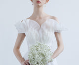 Beautiful Light Yarn A Word Shoulder Thin Sweet Princess Elegant Bride Ponpong Wedding Dress Outdoor Sen System Lawn Yarn HZ0517