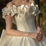 One-Word Shoulder-Sand-Faced Main Wedding Dress 2026 New White Bridal Seny Super Fairy Temperament Out Of Yarn Big Tail Wedding Dress HZ0517
