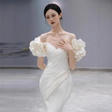 Fishtail Light Wedding Dress High-End Light Luxury Shoulder Bride Flowers Go Out Yarn Niche To Shoot White Engagement Dress Skirt HZ0517