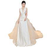 French Hanging Neck Light Wedding Dress 2026 New Temperament V Collar High-End Niche Denswear Fading Engagement Dress Dress HZ0517