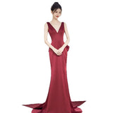 Dew Back Toasting French High-End Feeld Fascling Fasame Banquet Dress Bride Wedding Deep V Dress HZ0517