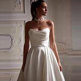 French Court Denstalted Bra Wedding Dress Thin Simple A Tug-Tail Princess Travel Paternal Bridal Bridal Wedding Dress Fairy 0 HZ0517