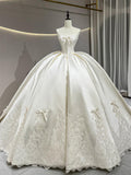 White Chest-Spewing-Faced Main Wedding Dress Bride 2026 Spring New Light Luxury Niche Tailings Go Out Yarn HZ0517