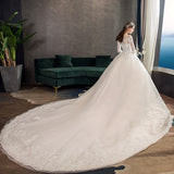 French Light Wedding Dress 2026 New Bridal Long-Sleeved Small Man White Simple Court Style Shooting Temperament Yarn HZ0517