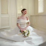 French Uniform Dress Bride 2026 New High-Quality Shoulder Escium Yarn Density Large Tail Main Wedding Dress HZ0517