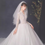 Starry Sky Light Master Wedding 2026 New Bride V-Neck Long Sleeve French-Style Large Dragtail Showing Thin Temperament Retro Princess Style HZ0517