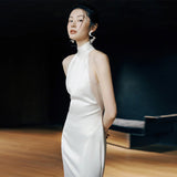 Sexy Bare Back Light Wedding Dress Light Luxury Bride Wedding Fishtail Morning Robe Out White Simple Set Of Face Dress White HZ0517